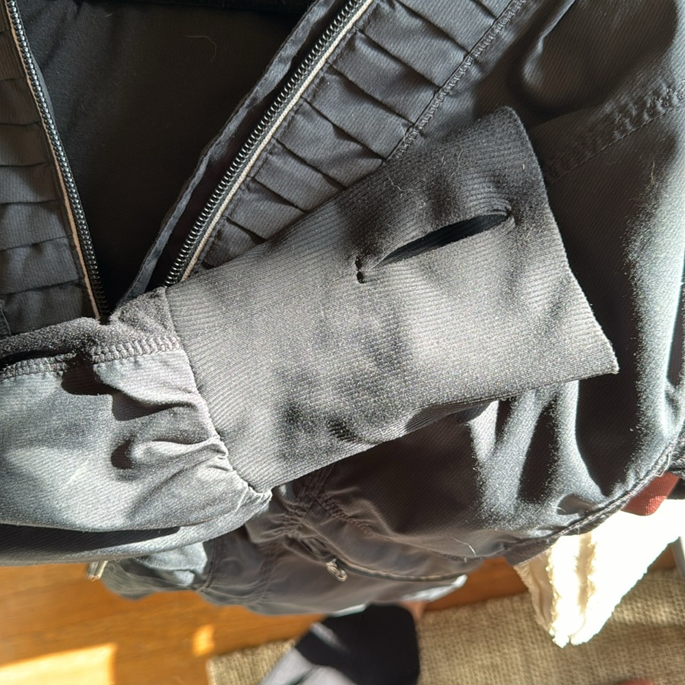 Lululemon Workout/Outerware Jacket - image 7